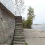Aufstieg zum Hotel Stari Banovci Donau 12