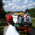 Rundfahrer im Gegenvrkehr schiefe Ebene oberlaendischer Kanal 2015