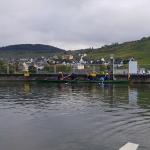 Warten auf die Schleusung Mosel 2019