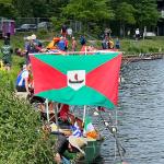 Berliner Innenstadt 2022 Flaggenboot des RC KST