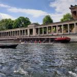 Berliner Innenstadt 2022 Neues Museum Ruderboote
