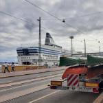 Helsinki Ruderboote vor der Sija Symphony 2022